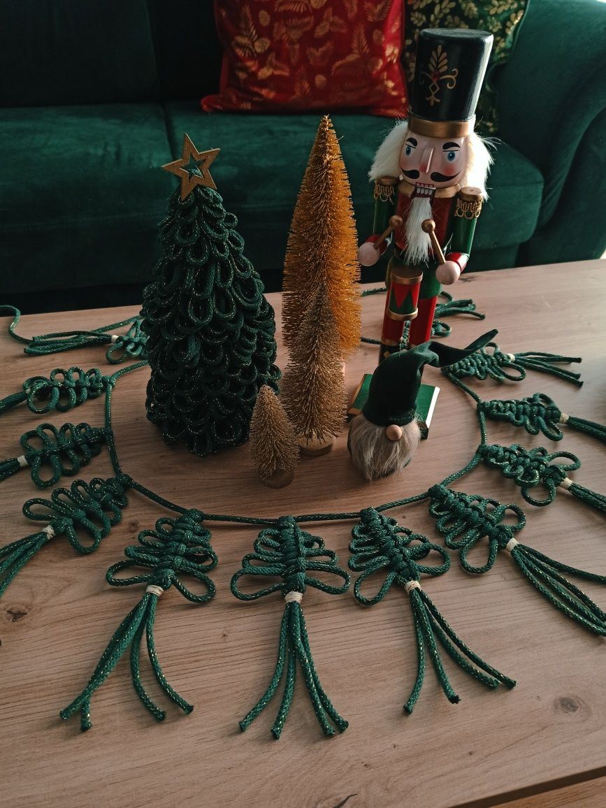 Girlanda makramowa choineczki długa zielona świąteczna z choinkami