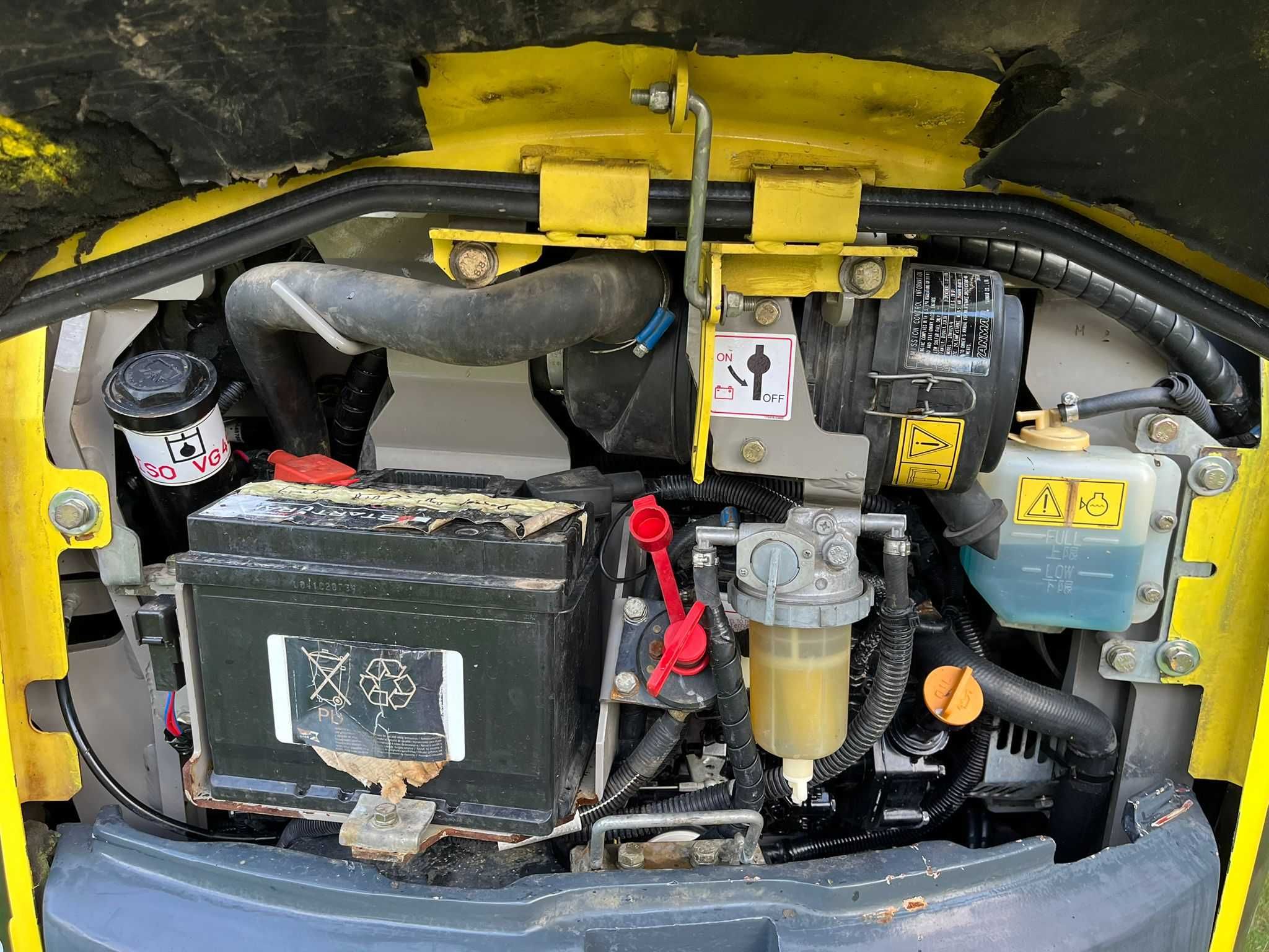Minikoparka Yanmar Vio 33 U