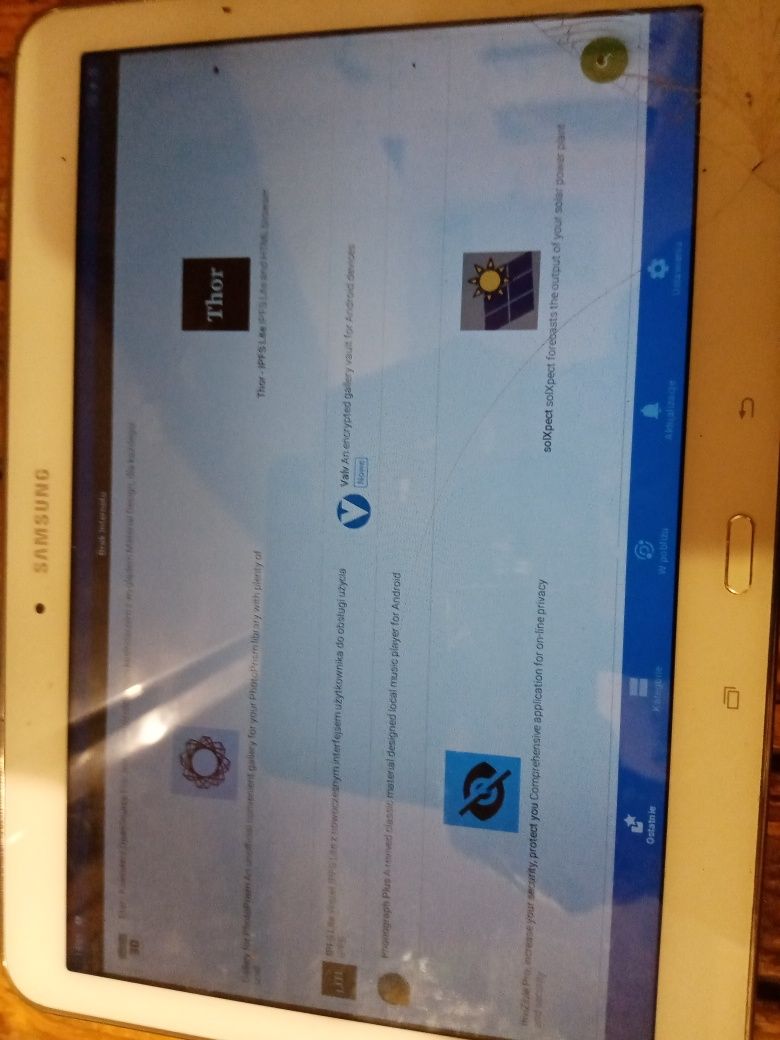Samsung Galaxy Tab4 lekko uszkodzony