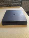 Konsola ps4 slim