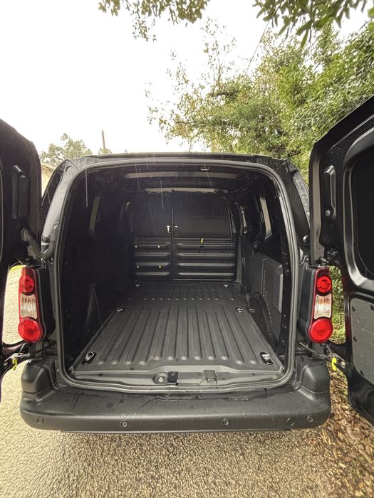 Citroen Berlingo 1.6 HDI 3 lugares 120cv 6V