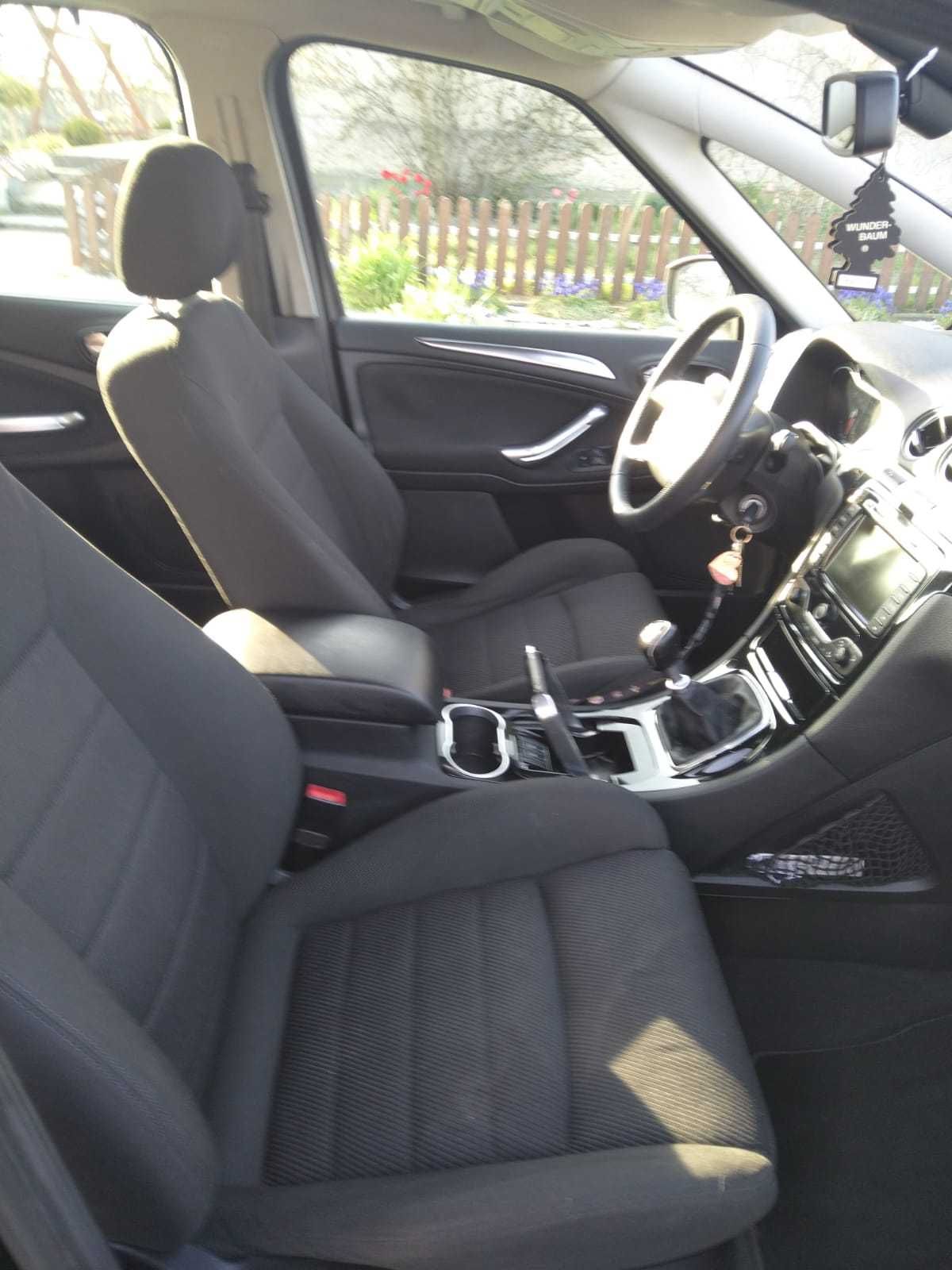 Ford S-MAX 2011 rok