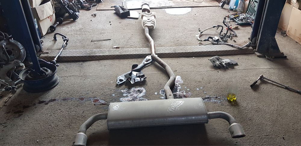 Вихлопна Ford Edge 2.0 АWD  РАЗБОРКА