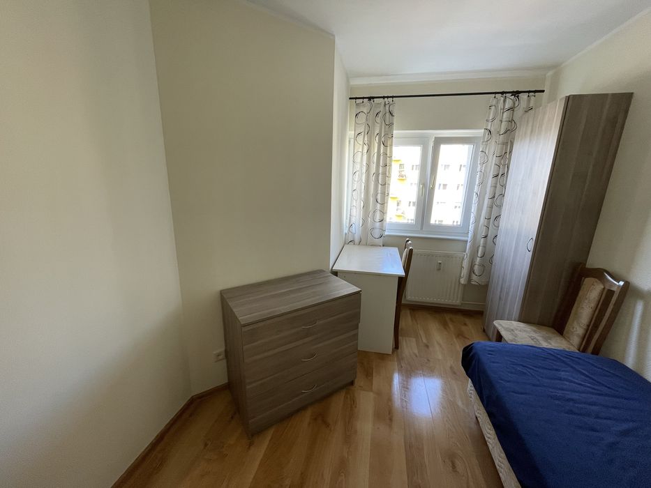 Pokój jednoosobowy dla dziewczyny