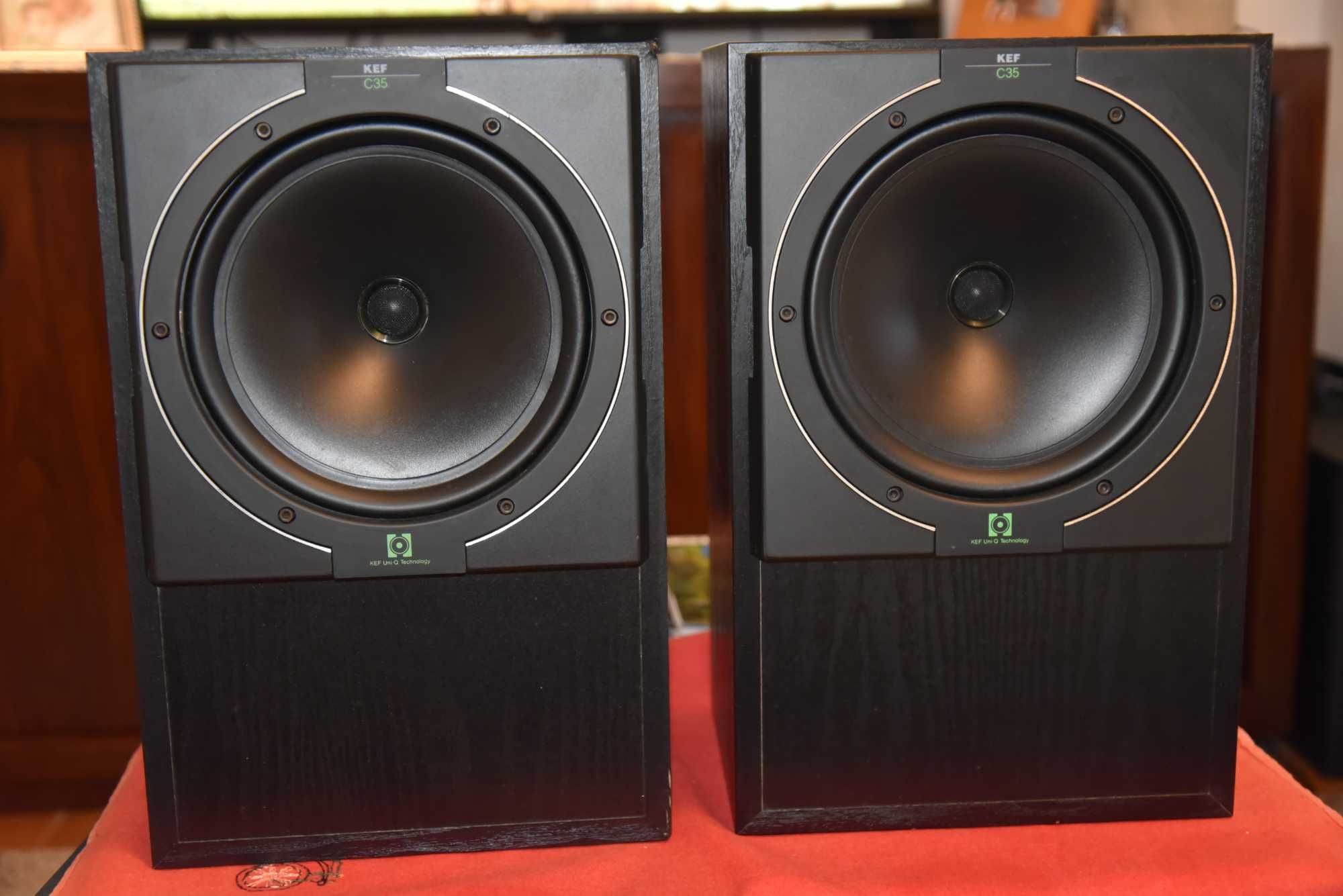 Par de Colunas KEF C35