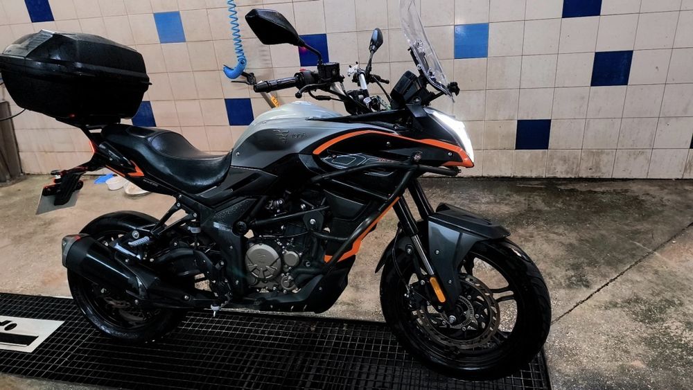 Mota Voge DS 300 cc.