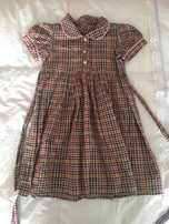 Vestido de xadrez tons castanho