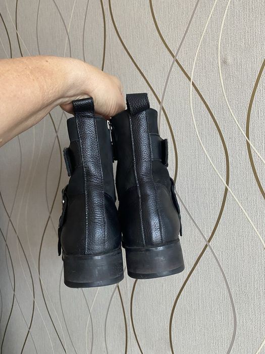 Botki czarne  skóra Gino Rossi