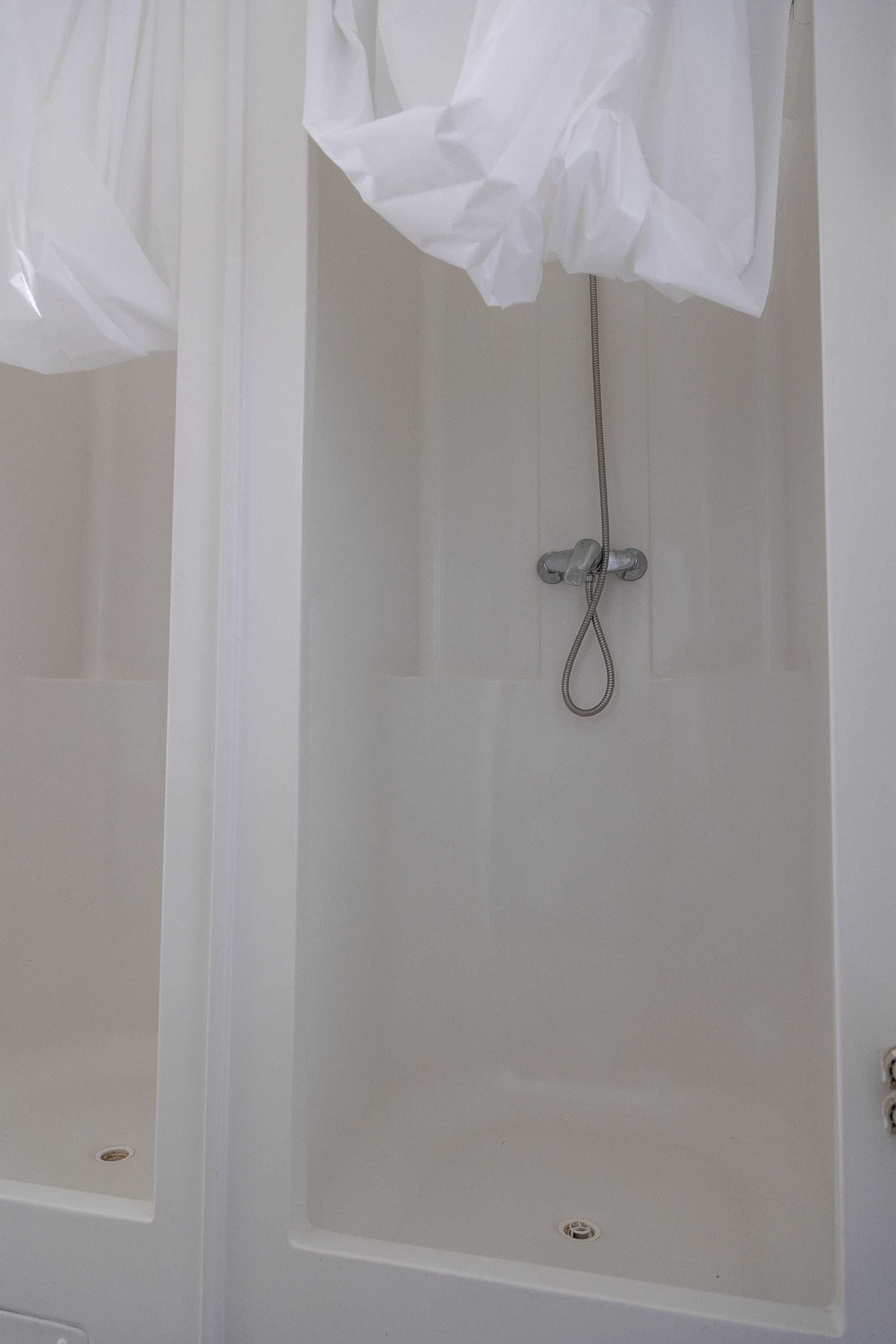 Kontener sanitarny z prysznicem i sanitariatem WC – MS 20