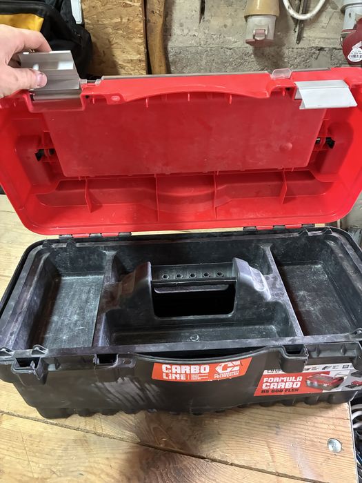 Skrzynki narzedziowe palstikowe