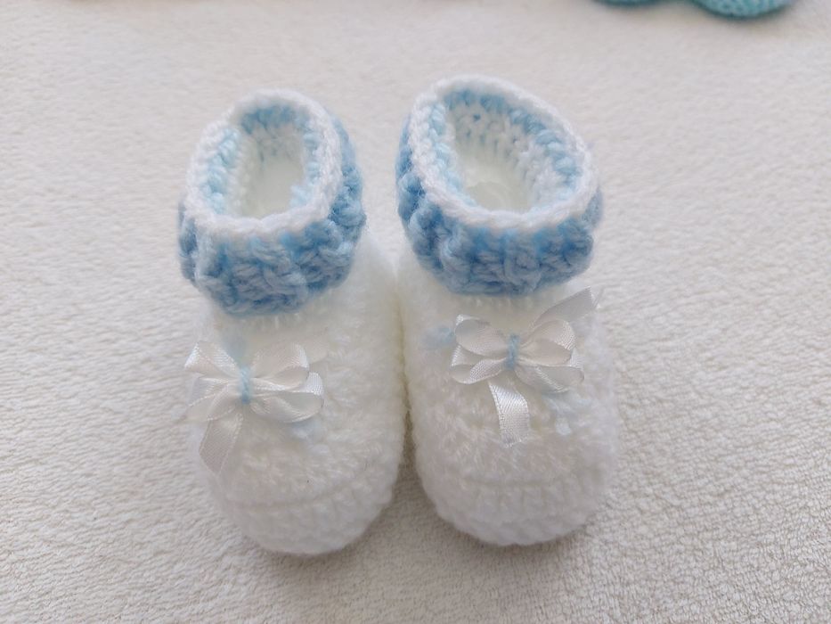 Buciki niemowlęce do chrztu