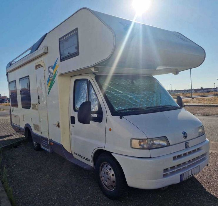 Autocaravana em excelente estado