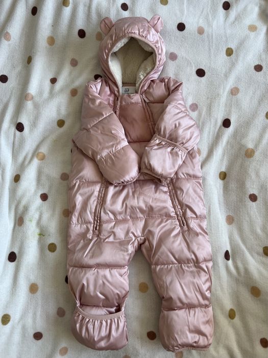 Дитячі осінні та зимові  речі комбінезони gap курточки