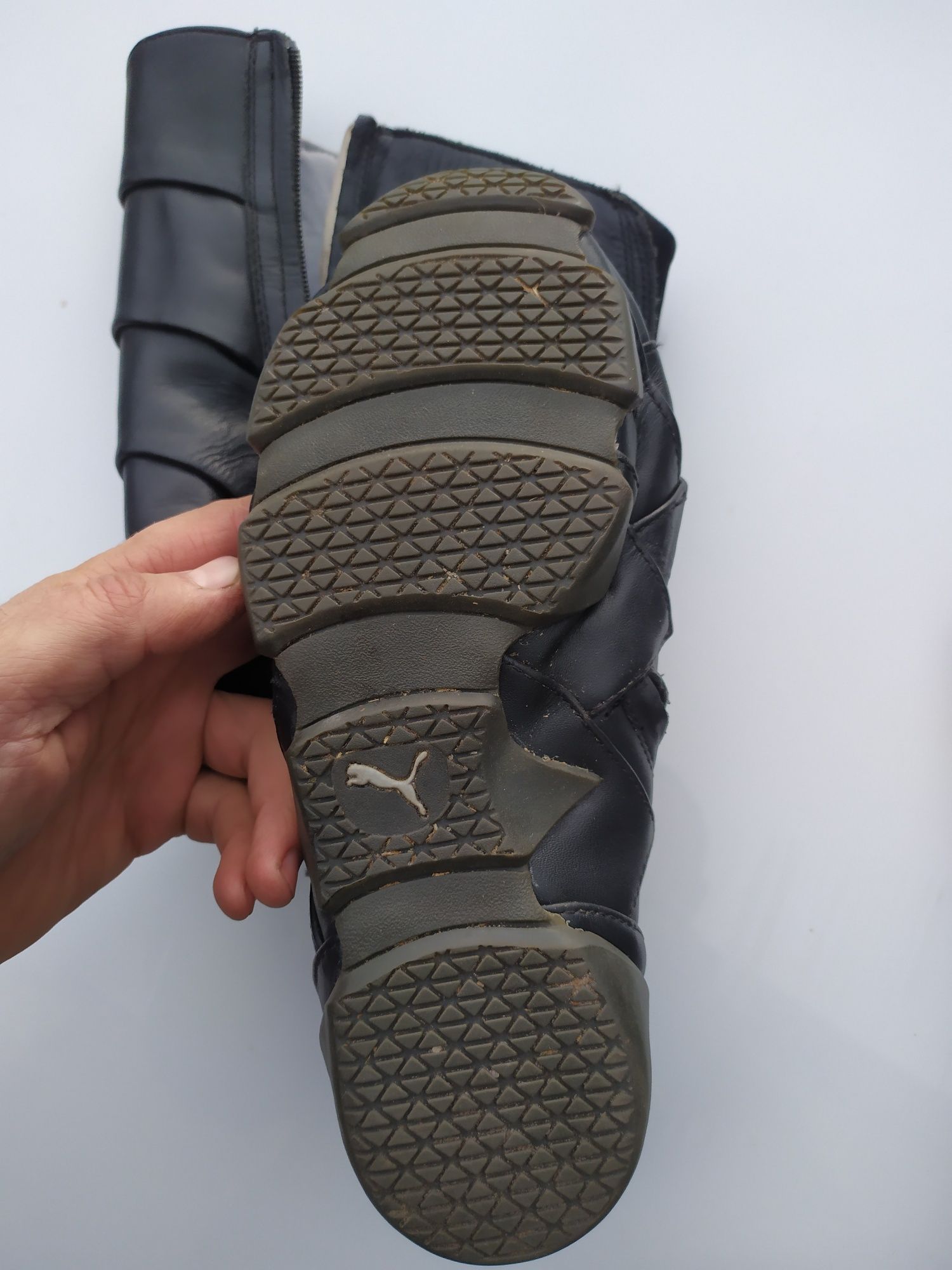 Продам жіноче взуття Nike мотостиль. Оригінал.
