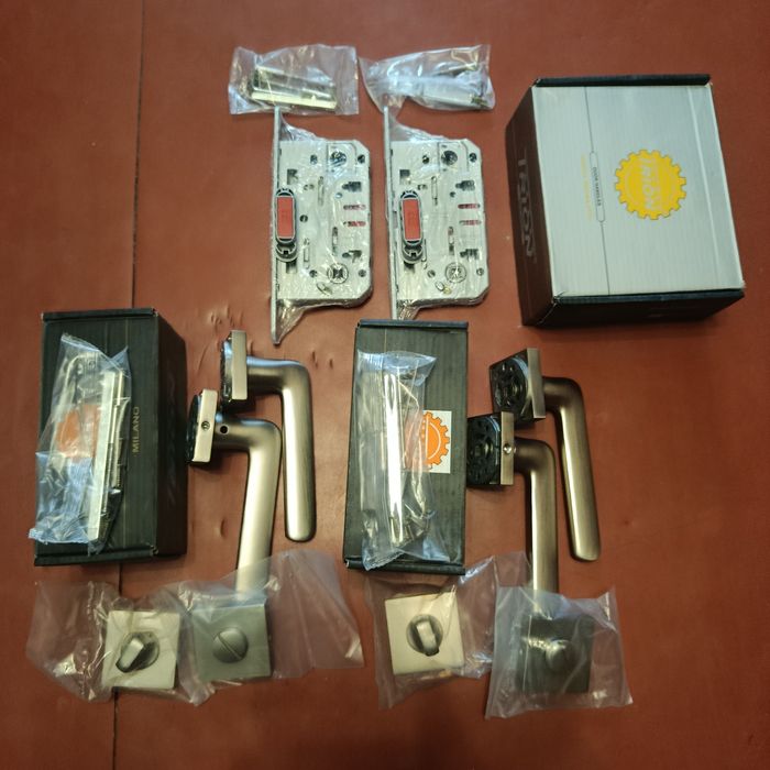 Ручка межкомнатная комплект