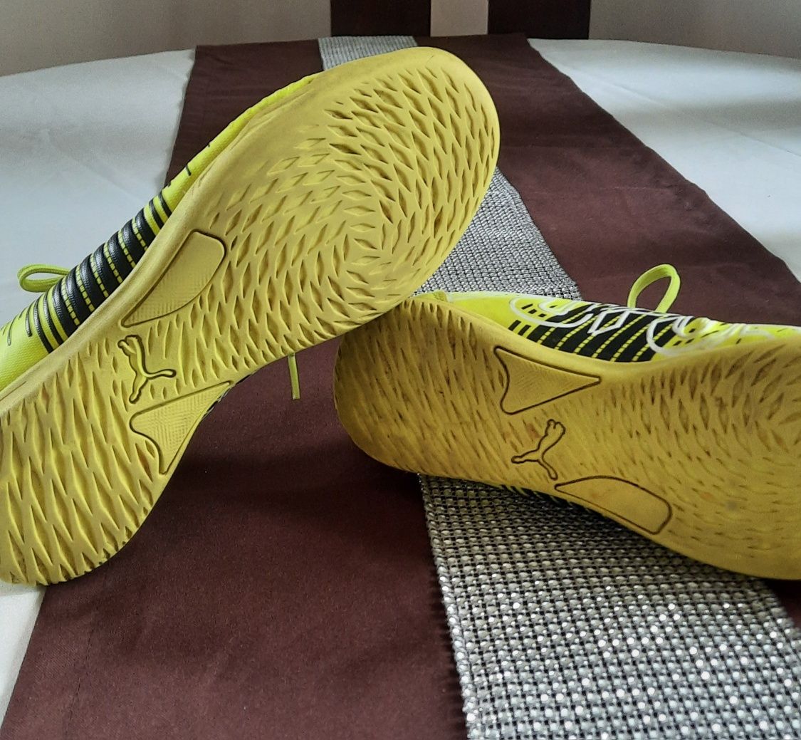 Halówki Puma Future rozm.37,5