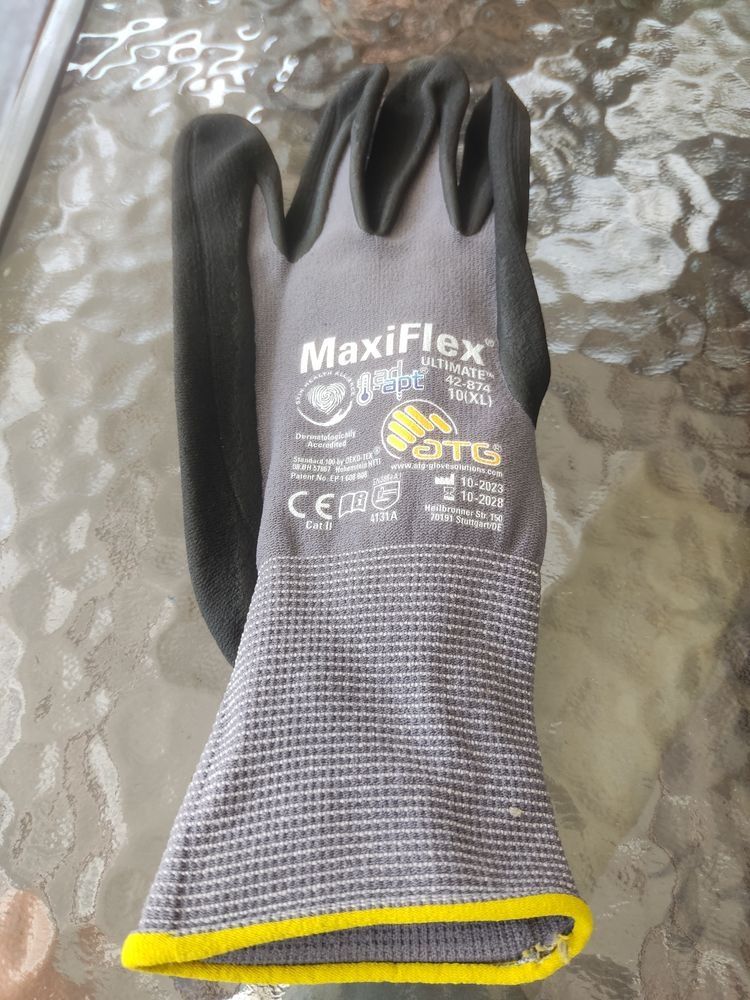 Rękawice robocze antyprzecięciowe bardzo cienkie MaxiCut® Ultra 44-374