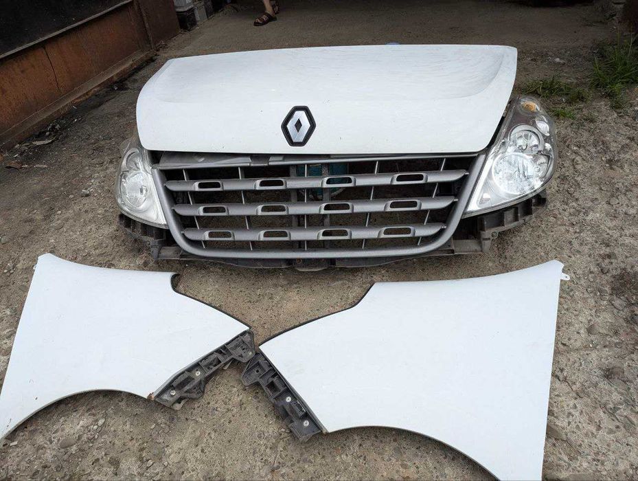 Продам передню частину Renault Master 3 разом і окремо