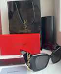 Сонцезахисні окуляри із колекції Saint Laurent