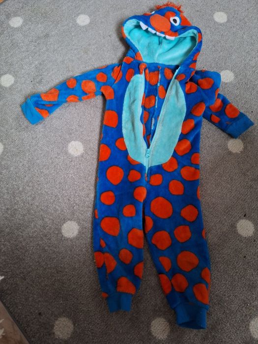 Кенгуруха человечек, динозавр на 1-3года