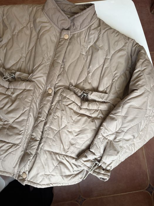 Куртка , типу zara