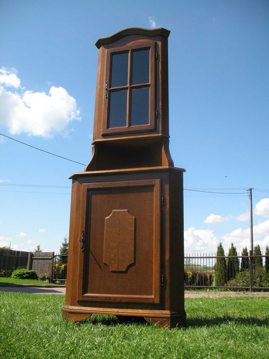 Narożnik dębowy, witryna