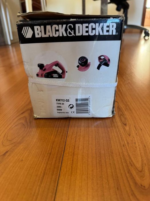 Plaina / lixadeira com fio BLACK+DECKER - KW712 - NOVO