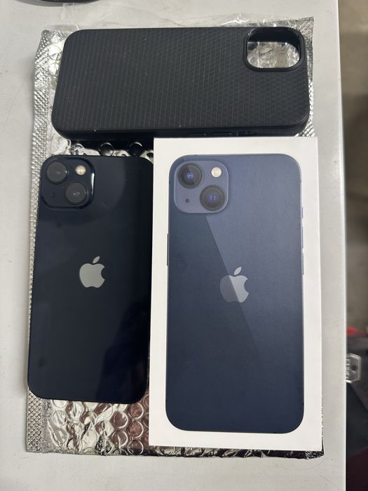 Iphone 13 / etui spigen / stan dobry