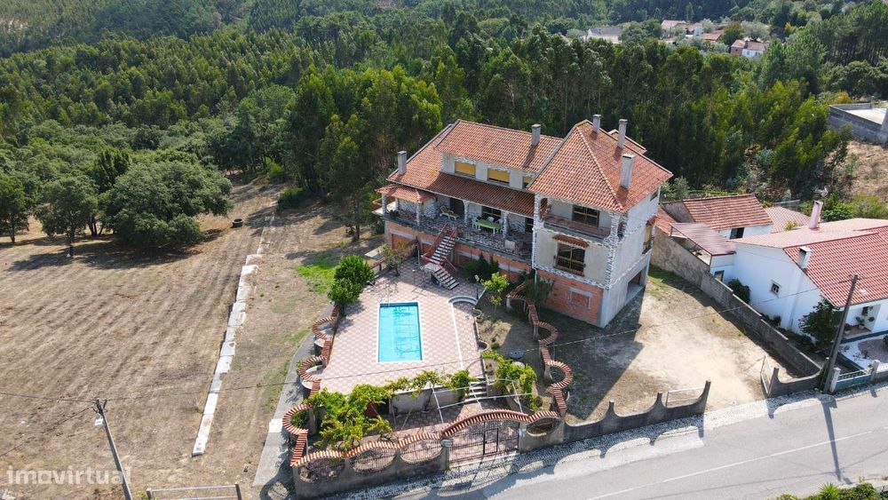 Moradia T6 a 5 minutos de Ourém