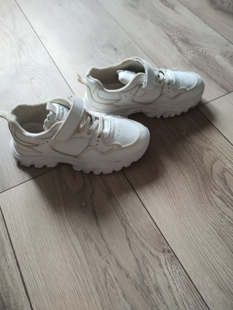 Adidasy DeeZee dla dziewczynki