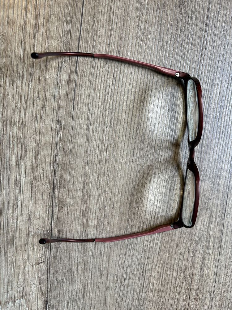 Okulary korekcyjne op +5,25, ol +4,75