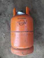 Garrafa marca Repsol, ( tá cheia)