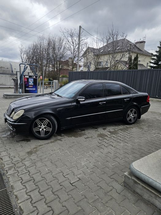 Продам Mercedes-Benz 320 E klas