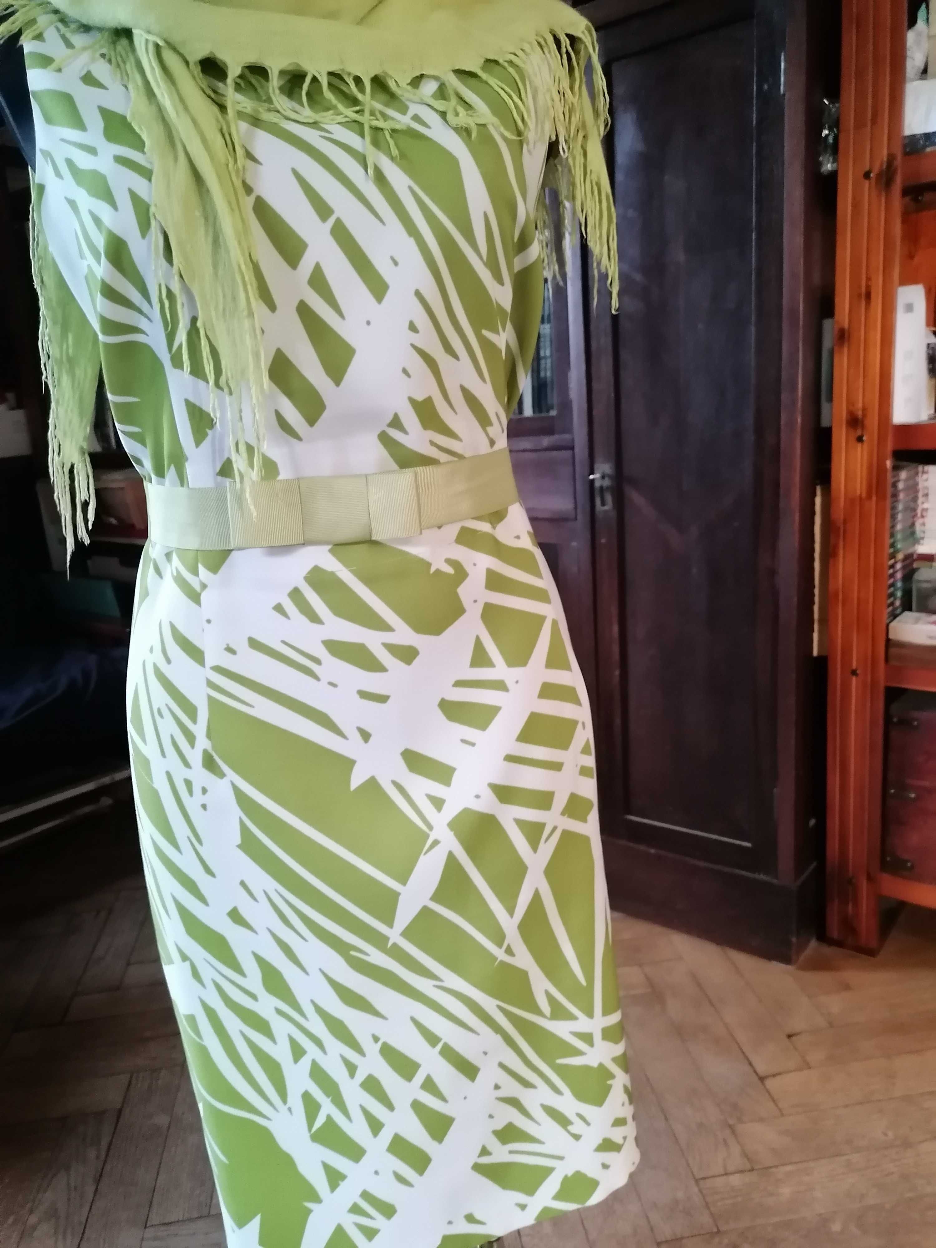 Sukienka r. 44 na zielonym/limonkowym tle białe geometryczne wzory