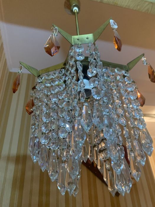 Продам   люстру   хрустальную   производство Чехия ,  прошлого  века.