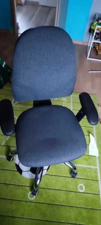 Krzesło biurowe, czarne mało uzywane