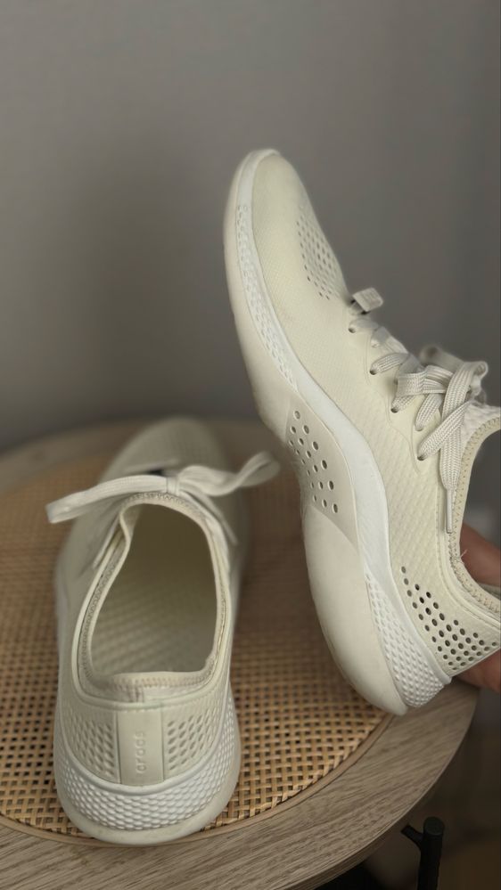 Кросівки Crocs LiteRide 360 Pacer,