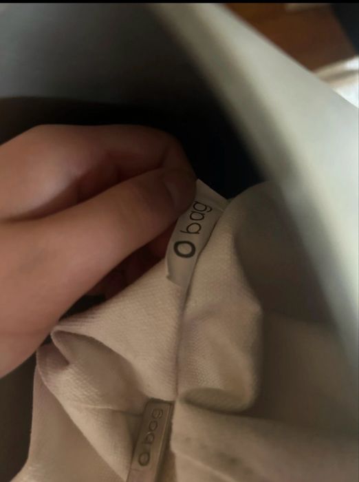 Toba O bag Classic szara z beżowymi uchwytami + niebieskie futerko