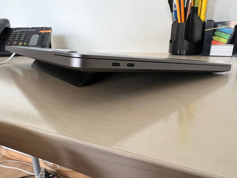 Apple MacBook Pro 16'' 1TB Core i9-9880H 2019 (MVVM2) Space Grey