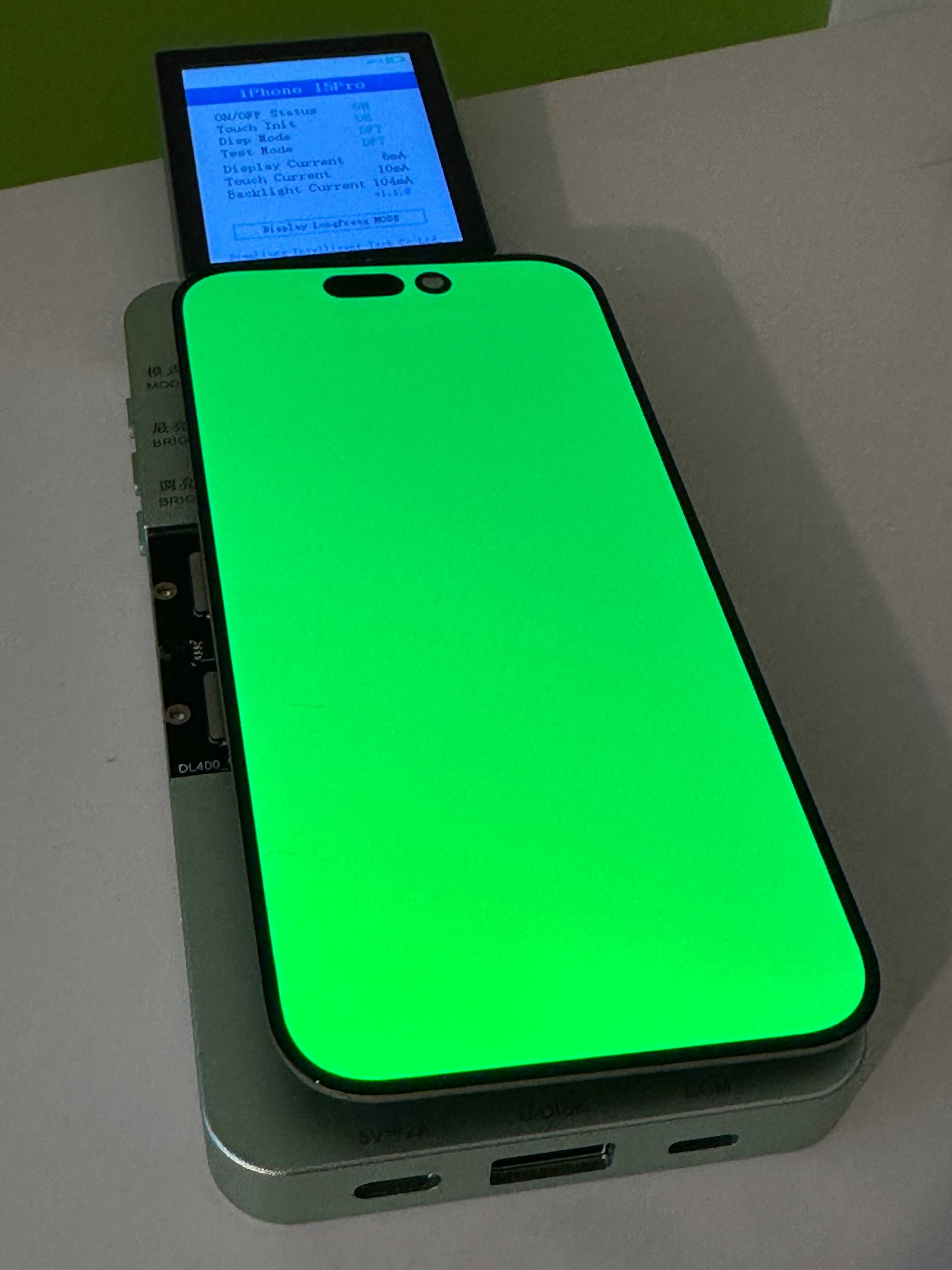 Oryginalny wyświetlacz Apple iPhone 15 Pro FVAT