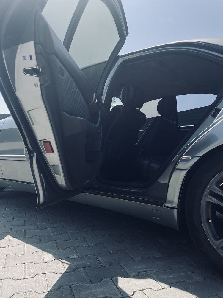 Продам авто Mersedes W220 s-class