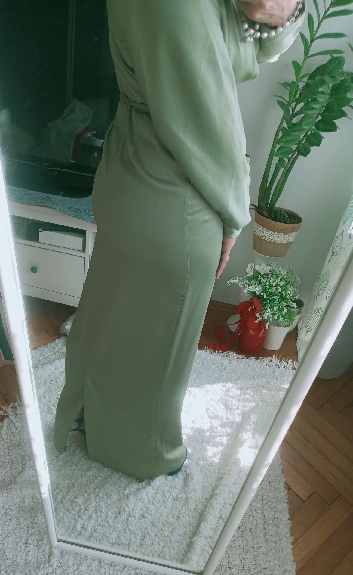 Sukienka ASOS oliwkowa balowa nowa  roz M