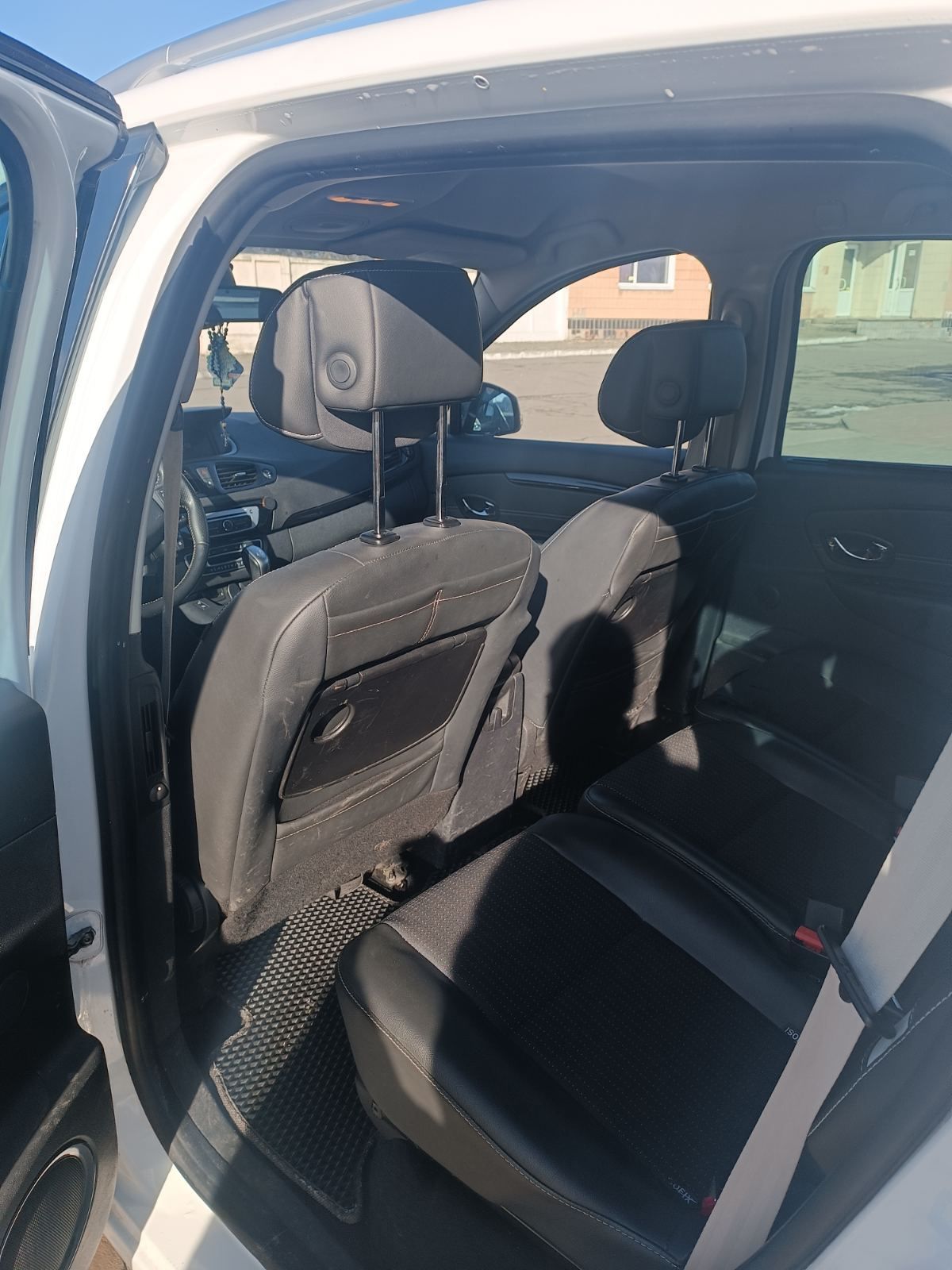 Автомобіль Renault csenic 2014 року,1.5 дизель,
