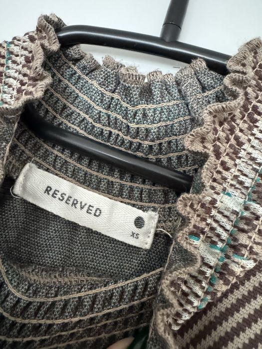 Sukienka jesienna plisowana na pasek