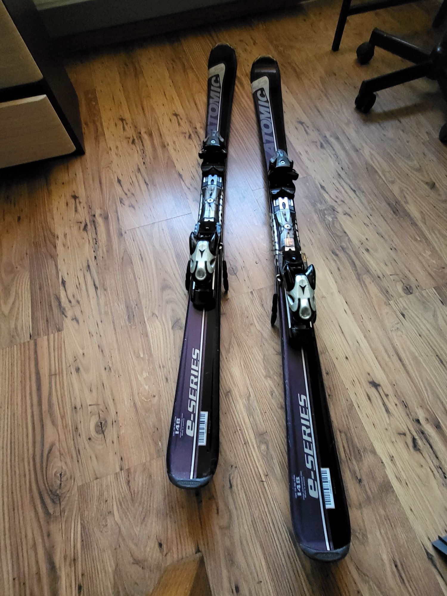 Sprzedam narty carvingowe Atomic e-series dł. 148cm wiąz. na 270-360