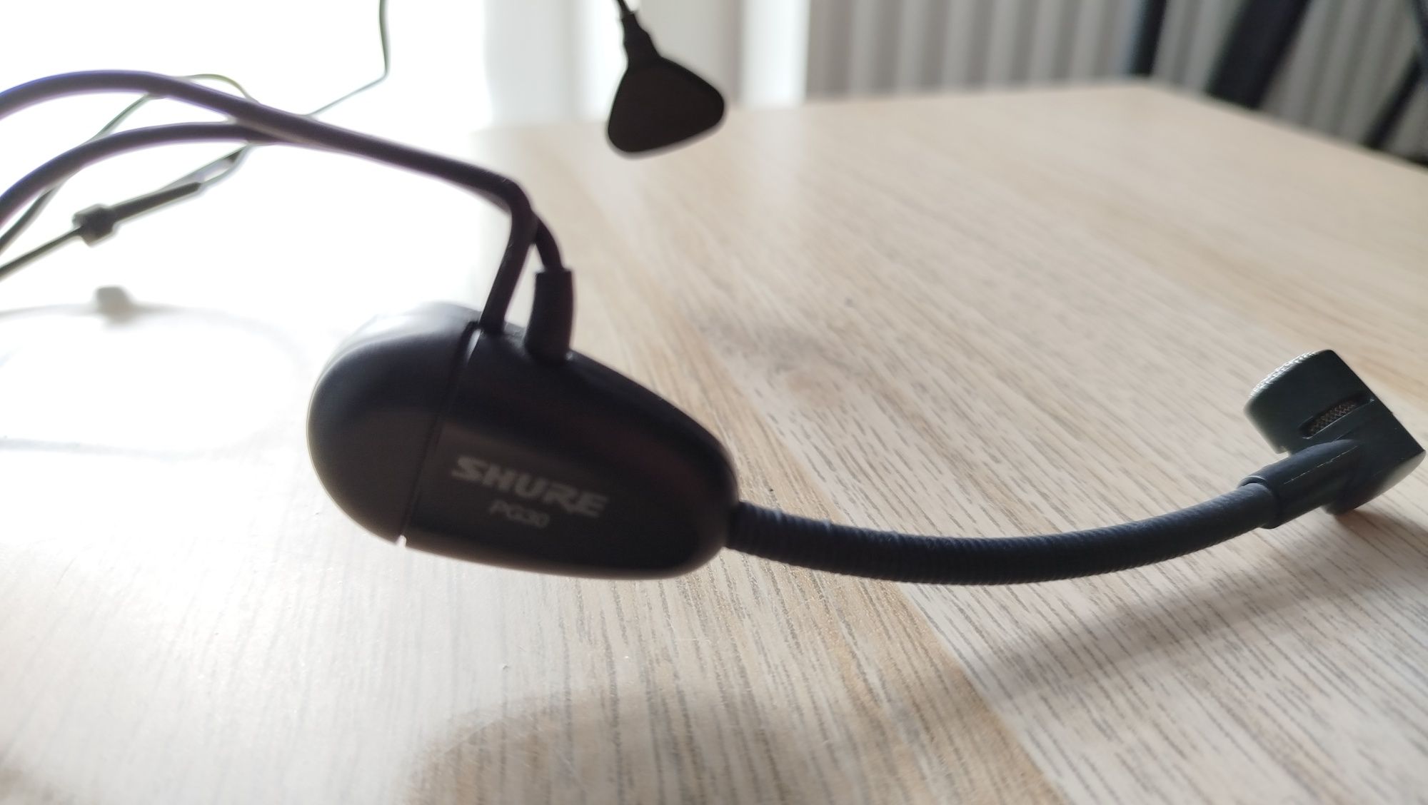 Mikrofon nagłowny/do instrumentów Shure PG30, na mini XLR 4-pinowy