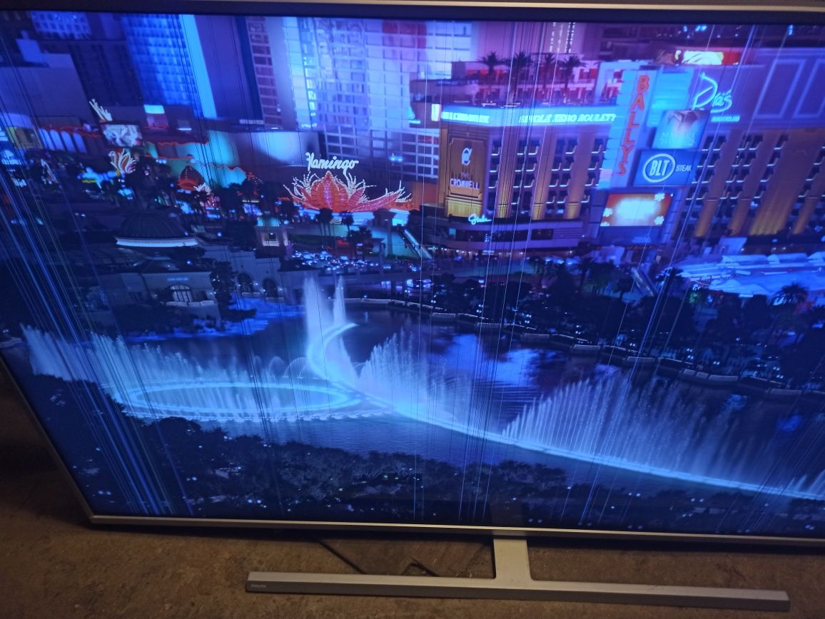 Samsung 50AU8002, Philips 55PUS6804, Sony 55W828B smart uszkodzone