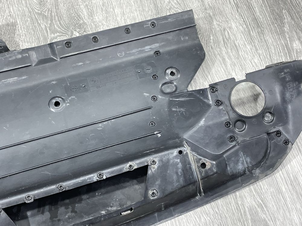 Пластик телевізору BMW E36 M50/M52 Код:921