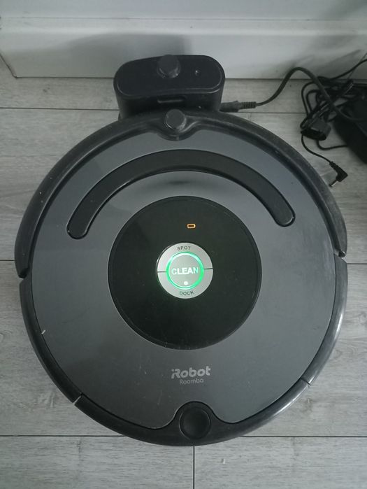 iRobot Roomba 676 odkurzacz automatyczny