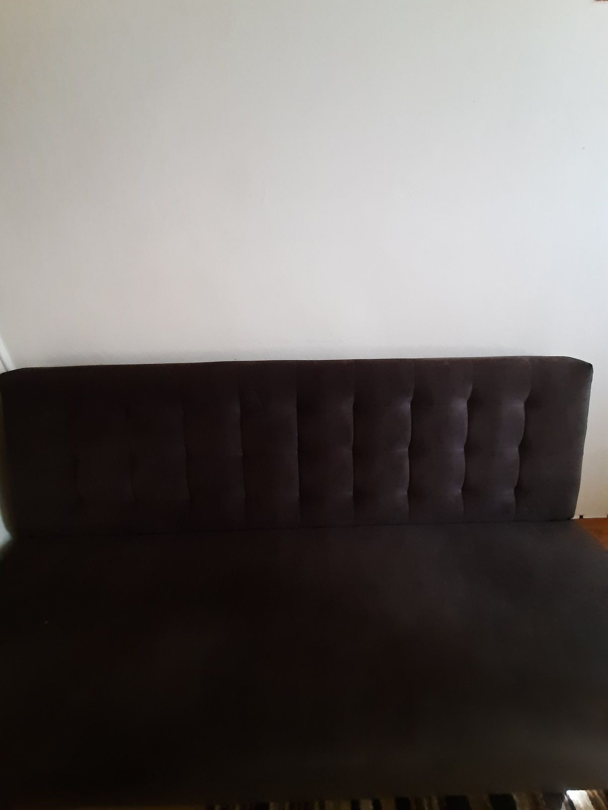Oddam wersalkę w stanie idealnym